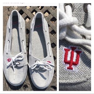 I. U. logo cruzers team sport boat shoes, EUC